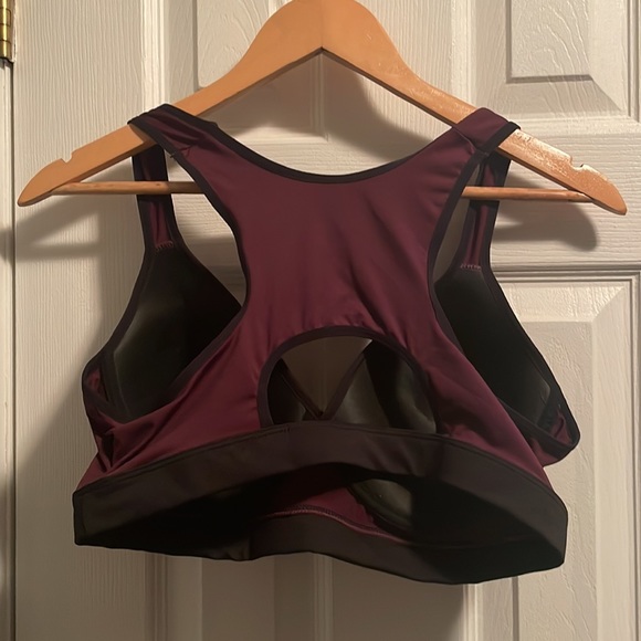 OkShein Curve sport bra, brand new, never worn, size 1XL - Picture 2 of 5